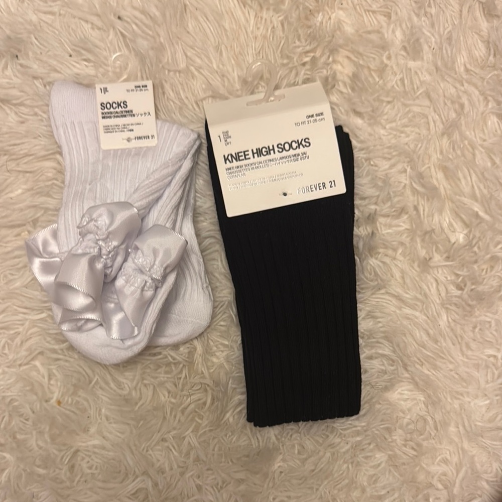 Forever 21 Black and White Casual Socks Set